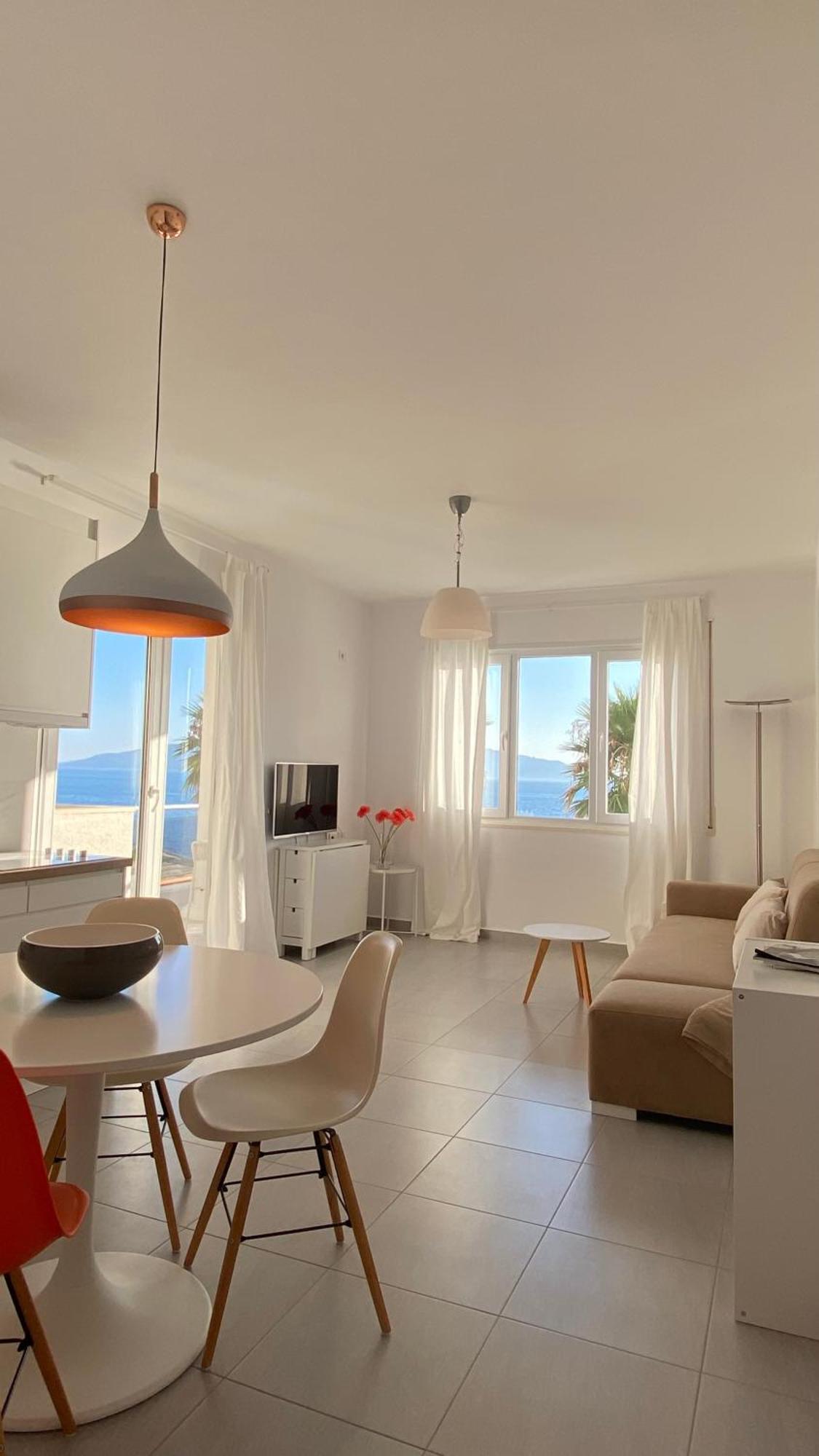 סרנדה Loli Apartment Luxury White Residence מראה חיצוני תמונה