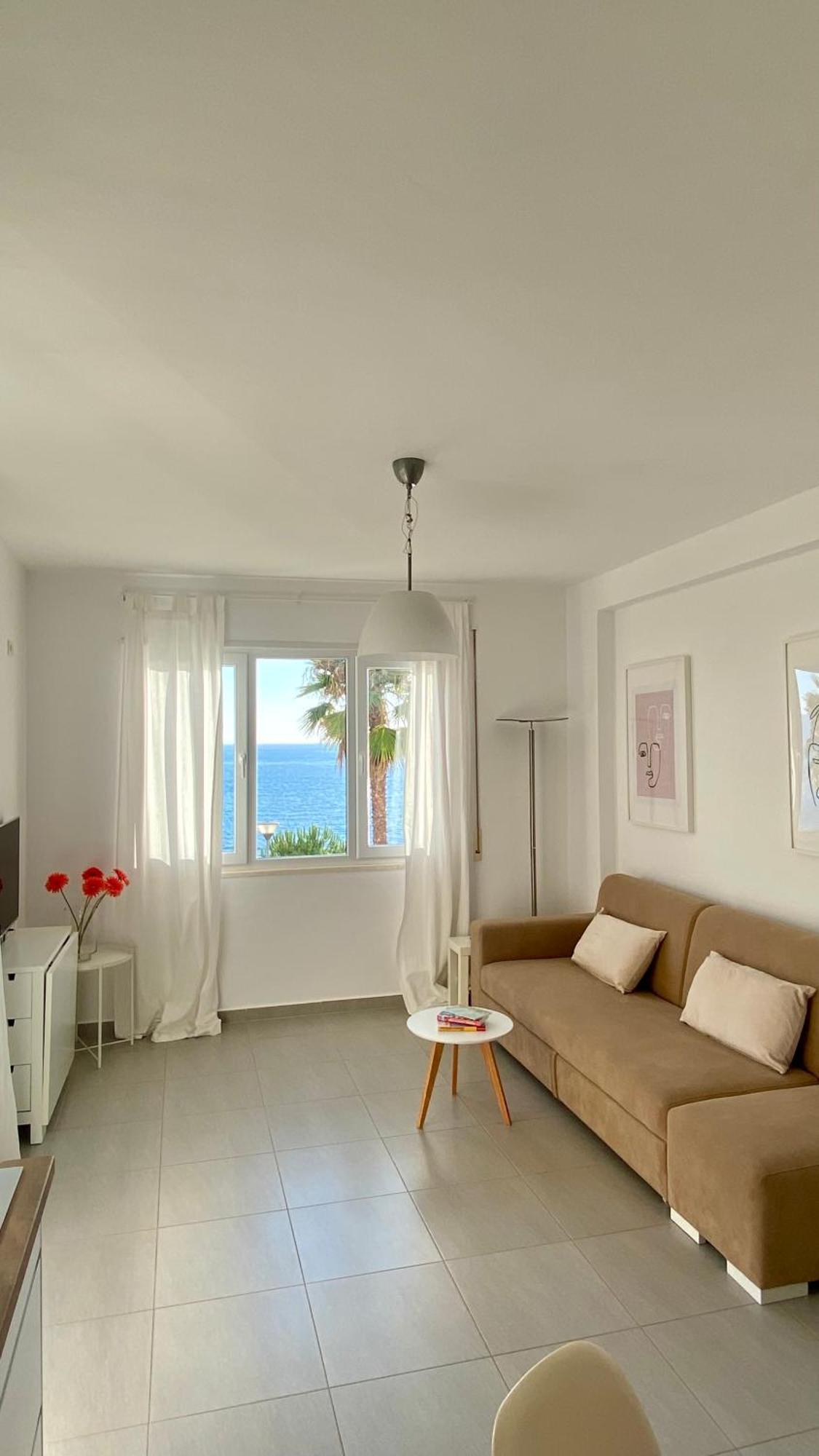 סרנדה Loli Apartment Luxury White Residence מראה חיצוני תמונה