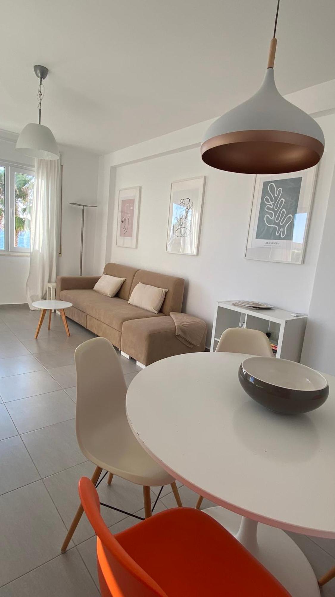 סרנדה Loli Apartment Luxury White Residence מראה חיצוני תמונה